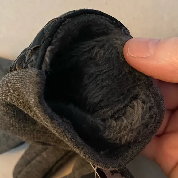 Touch screen gloves - Picture 3 of 6